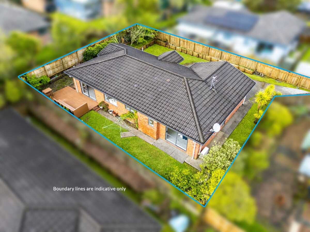 Fresh, Fabulous & Family-Ready in Summerland Zone, 13B Parkcrest Drive, Henderson, Auckland