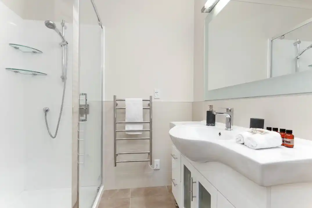 Newly Refurbished waterfront Living, Enquiries over $375,000, 32/139 Quay Street, City Centre, Auckland