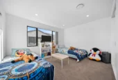 Auction $1 RESERVE, 6 BED & 4 LIVING, vendors are moving further South and don’t intend to wait around, 31 Tims Crescent Flat Bush, Auckland
