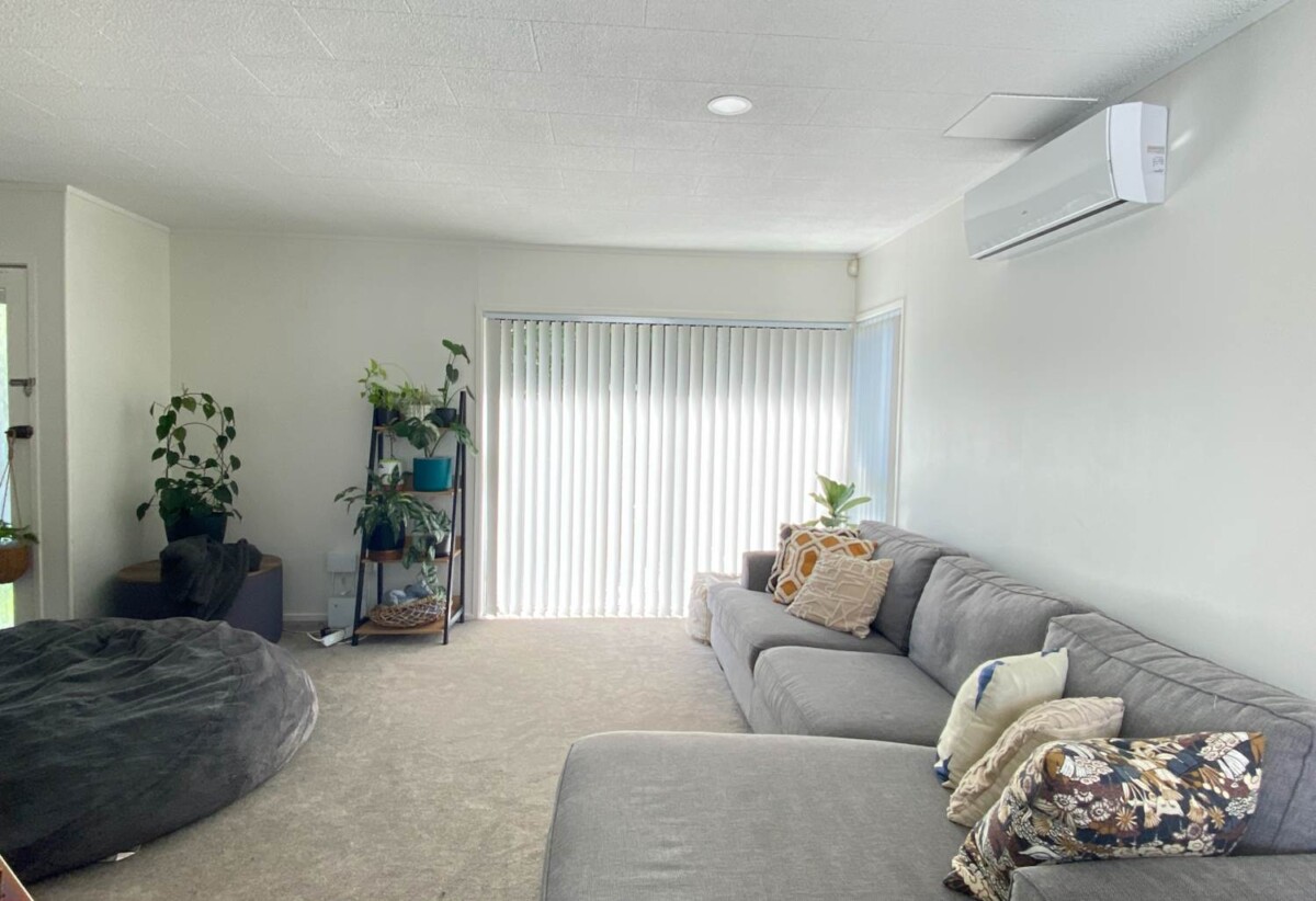 For rent, 3 bedrooms 1 bathroom, 3/63 Archmillen Avenue, Pakuranga, Auckland, Available Now