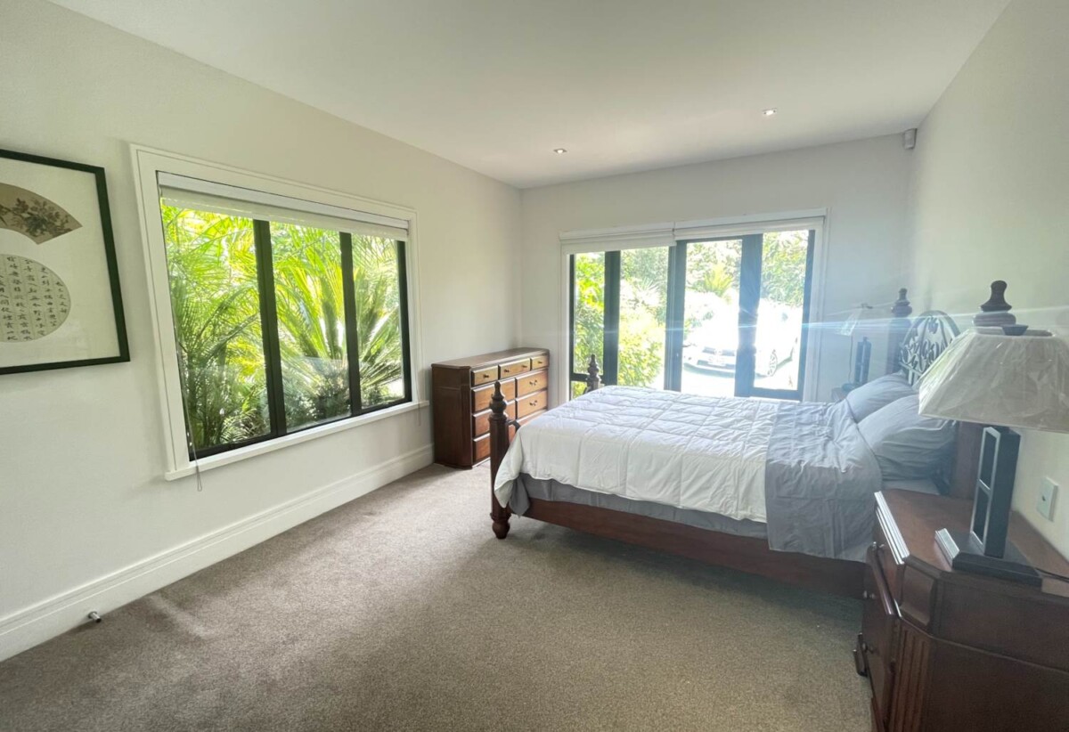 For rent, Fully furnished, $1,600 per week, Luxurious 4 bedrooms 3 bathrooms Modern Country Lifestyle house, 572 Whitford Road, Whitford, Auckland, available now