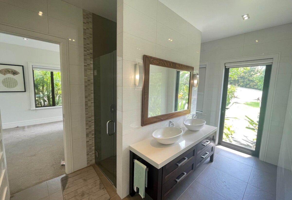 For rent, Fully furnished, $1,600 per week, Luxurious 4 bedrooms 3 bathrooms Modern Country Lifestyle house, 572 Whitford Road, Whitford, Auckland, available now