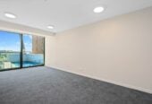 For rent, Fully Furnished, 3 beds 2 baths 1 car park apartment, available 5th December, 101/135 Hobson Street, City Centre, Auckland