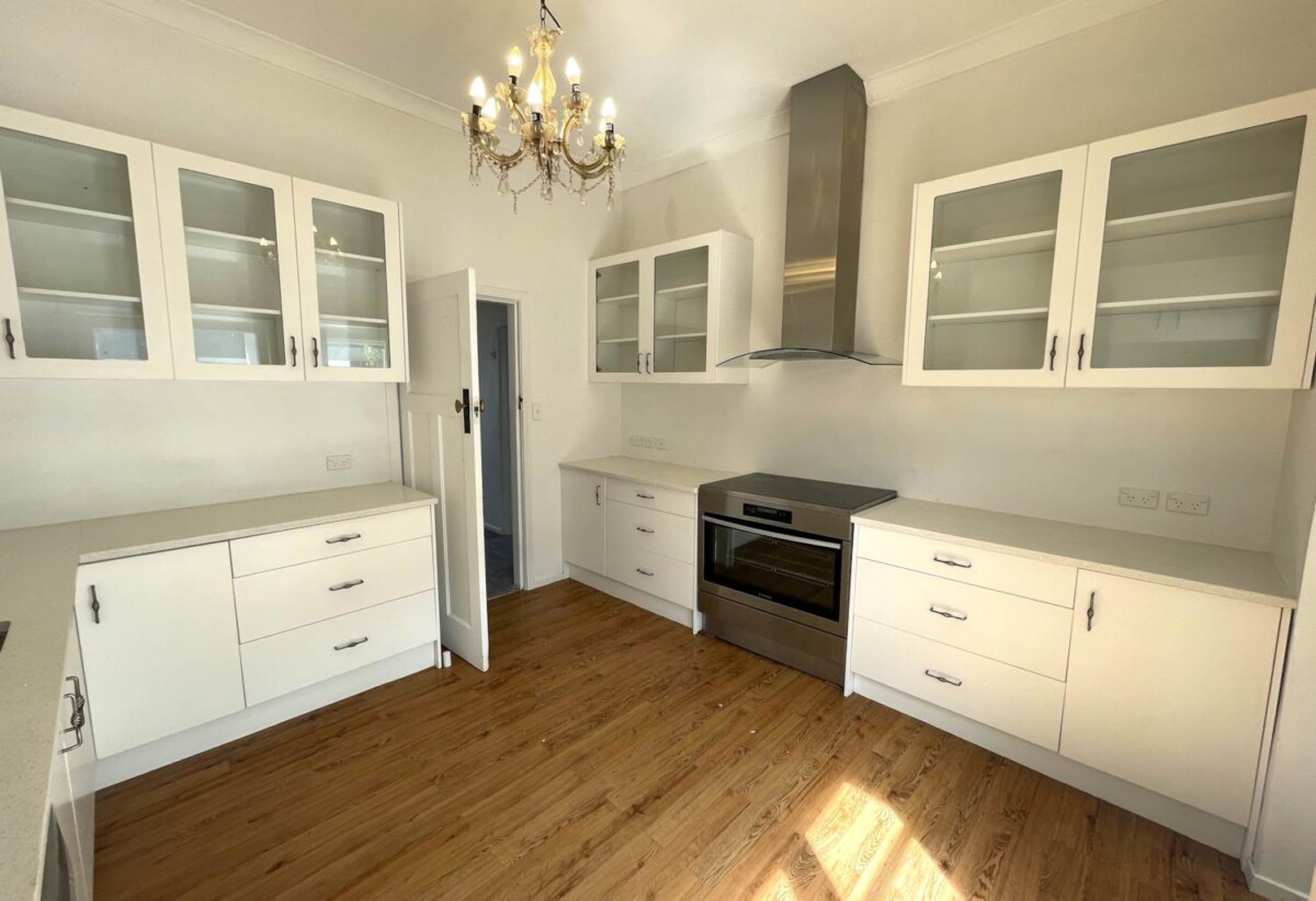 For rent, 2 bedrooms 1 bathroom unit, 57 Beach Road, Papakura, Auckland, available now