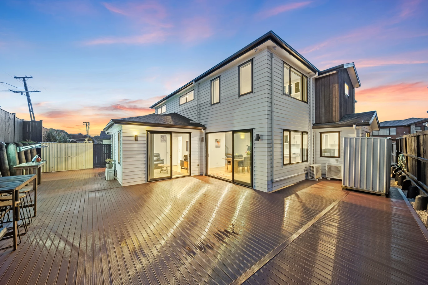 Auction $1 RESERVE, 6 BED & 4 LIVING, vendors are moving further South and don’t intend to wait around, 31 Tims Crescent Flat Bush, Auckland