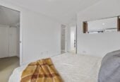 For rent, 3 bedrooms 2 bathrooms 2 car parks, $990 per week, 2F / 5 Furneaux Way, Remuera, Auckland, Available on Tue 21st Oct