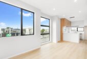 For rent, 3 bedrooms 2 bathrooms house, E/345 Great South Road, Greenlane, Auckland, available now