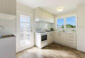 For rent, 2 beds 1 bath unit, available now, 95A Pakuranga Road, Pakuranga, Auckland