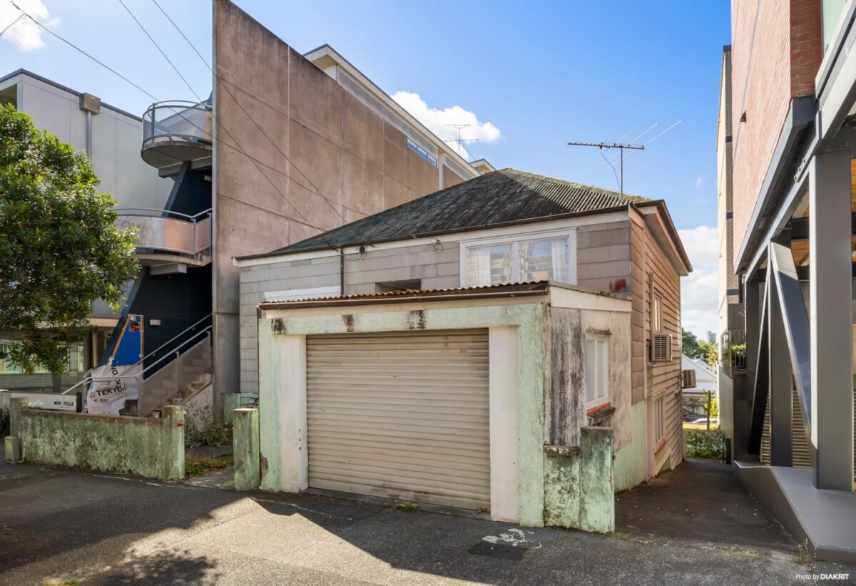 Once in nearly 100 years, 3 beds DECEASED ESTATE, 334m2 section, Mixed Business Zone, No Heritage overlay, 45 Brown Street, Ponsonby, Auckland
