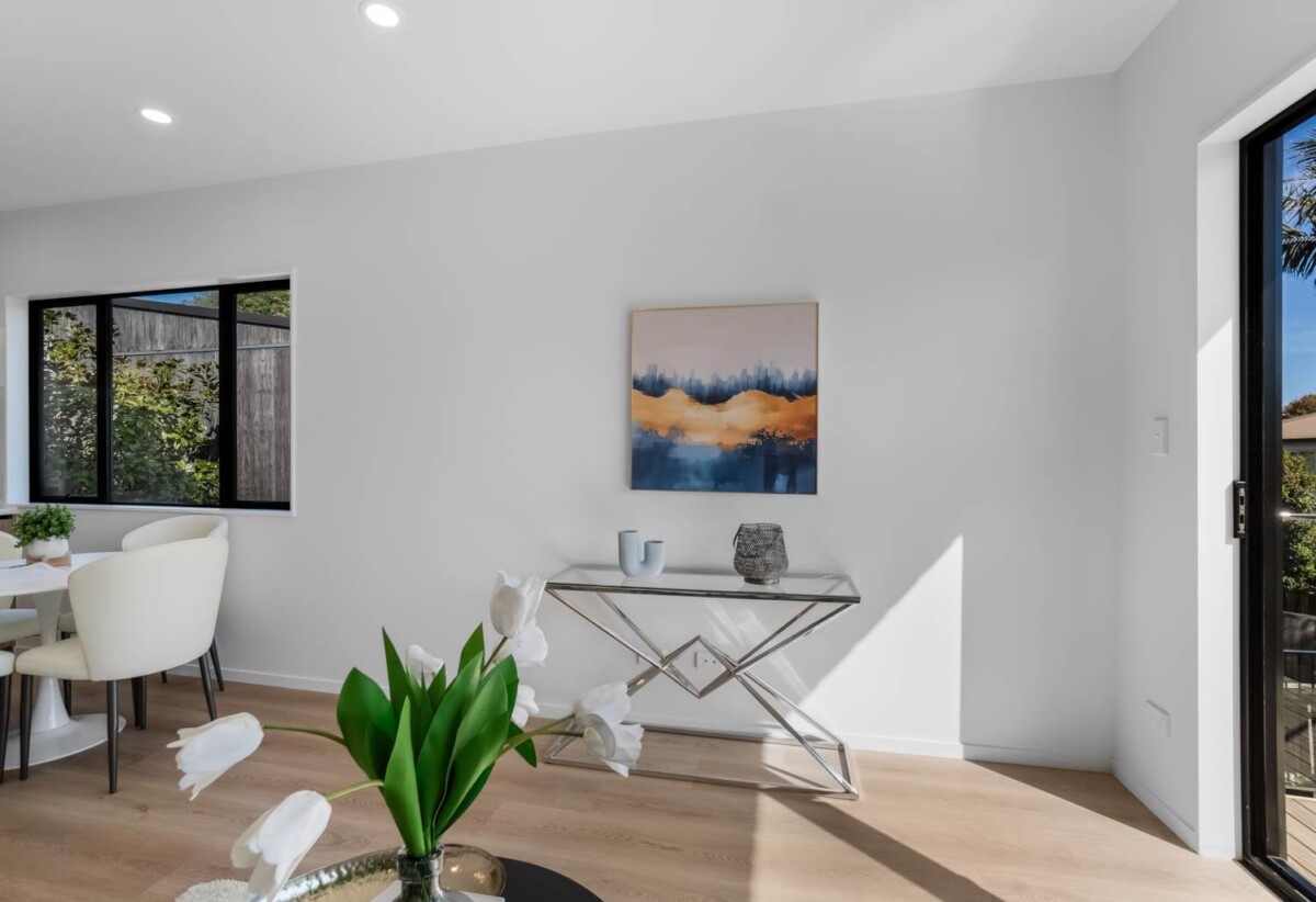 No Body Corp, Entry Level Bargain On Glendowie Border, 1/13 Farringdon Street, Glen Innes, Auckland
