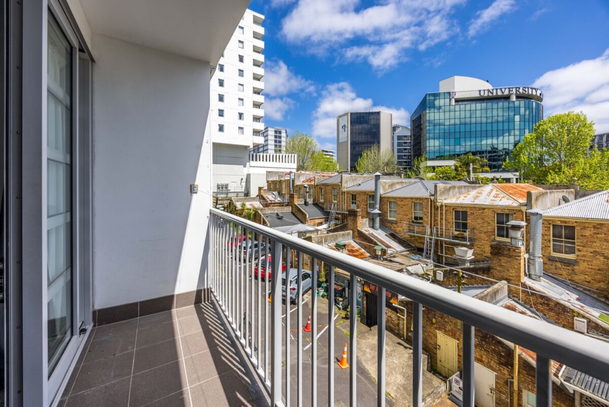 Grammar zone – Vendor wants it Sold, 3B/58 Liverpool Street, Auckland Central, Auckland