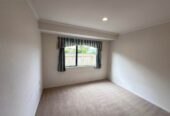 For rent, Short-term only, 5 beds 2 baths house, available 10th December, 18 Montecito Place, Golflands, Auckland
