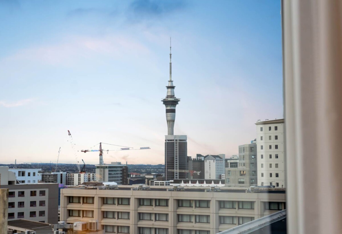 Zoned for Auckland Grammar School, owners have relocated, Freehold 2 beds 2 car parks apartment, 607/103 Symonds Street, City Centre, Auckland