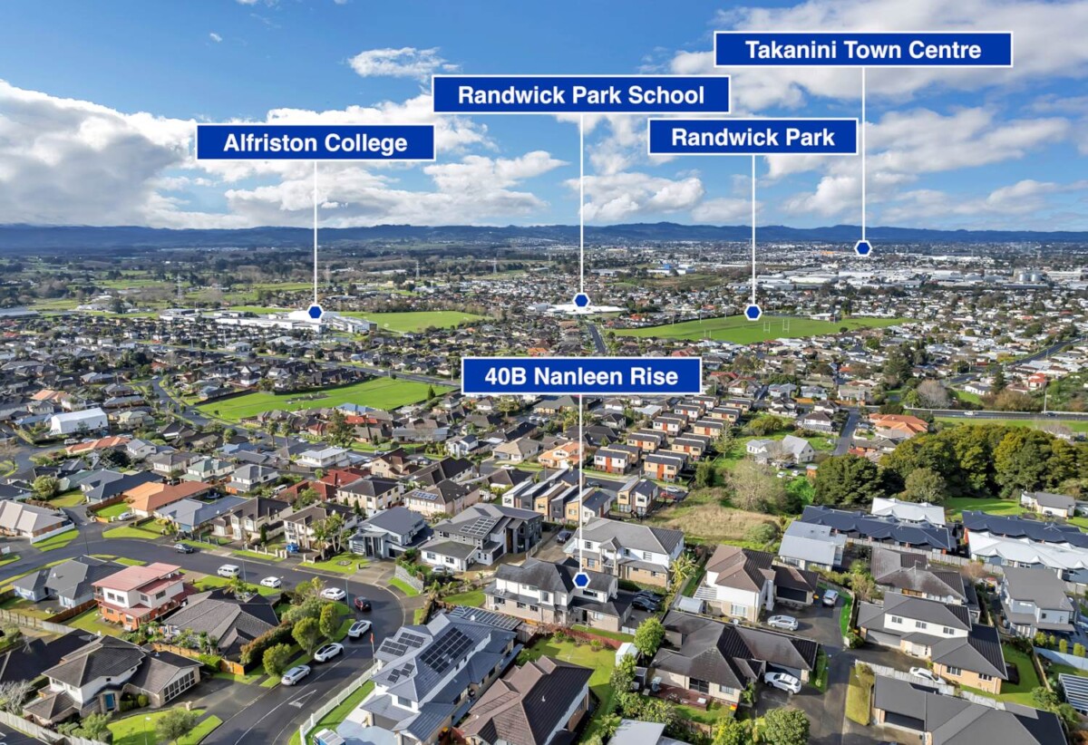 Spacious 5 bedrooms house on 588m2 land, Just Steps from Auckland Botanic Garden, 40B Nanleen Rise, The Gardens, Auckland