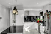 Spacious 5 bedrooms house on 588m2 land, Just Steps from Auckland Botanic Garden, 40B Nanleen Rise, The Gardens, Auckland