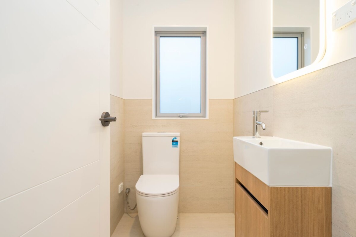 New modern 4 bedrooms house on 638m2 section, built-in Bluetooth sound system, Mitsubishi central air conditioning, 41D Candia Road, Swanson, Auckland