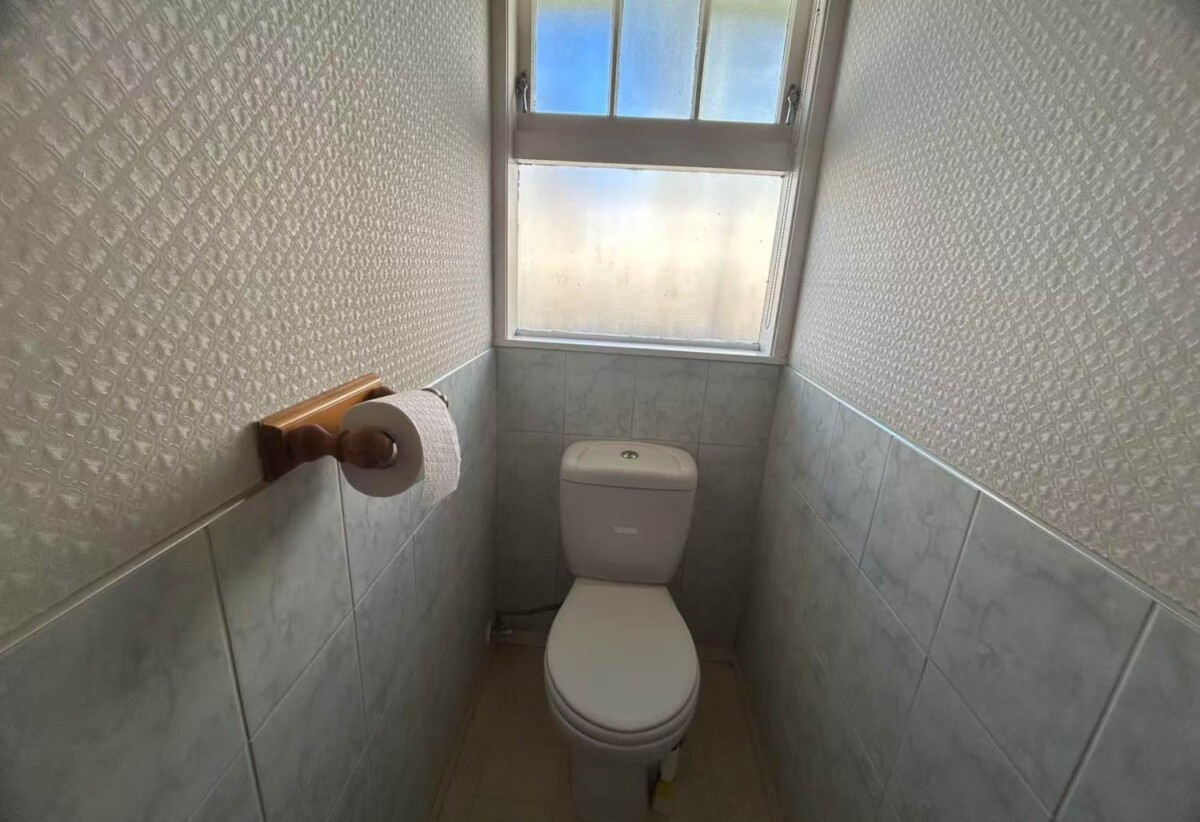 For rent, 3 bedrooms 1 bathroom house, 5 Maroubra Place, Botany Downs, Auckland, available now