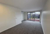 For rent, 2 bedrooms 2 bathrooms townhouse, 4/41 Margaret Road, Papatoetoe, Auckland, Available from: Tuesday, October 14