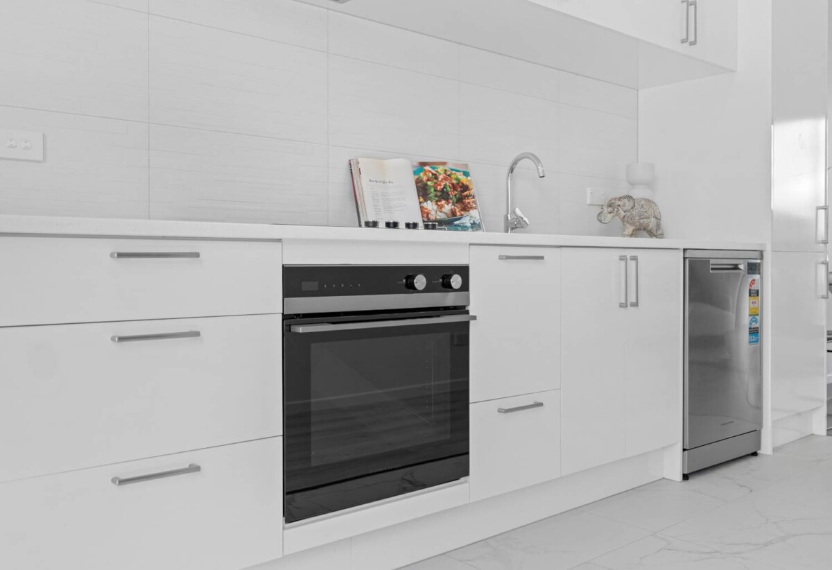 Brandnew 2 beds + study 1.5 baths home with car park, Just a short walk to PAK’nSAVE, The Warehouse, cafés, eateries, and the activity centre, with excellent transport links nearby, 22/17 Barneys Farm Road, Clendon Park, Auckland