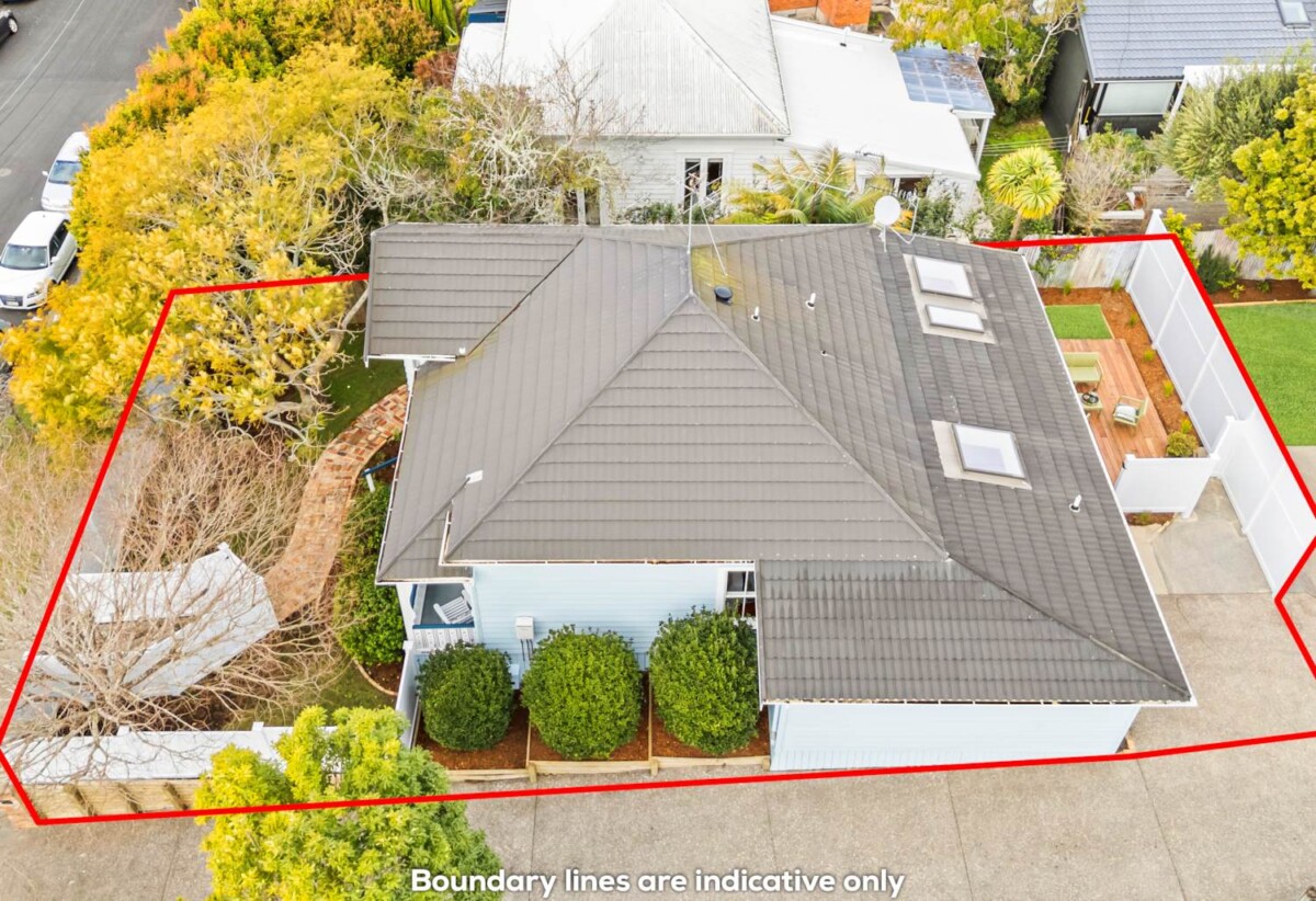 Modern Living, Classic Style, 21 Cardigan Street, Morningside, Auckland
