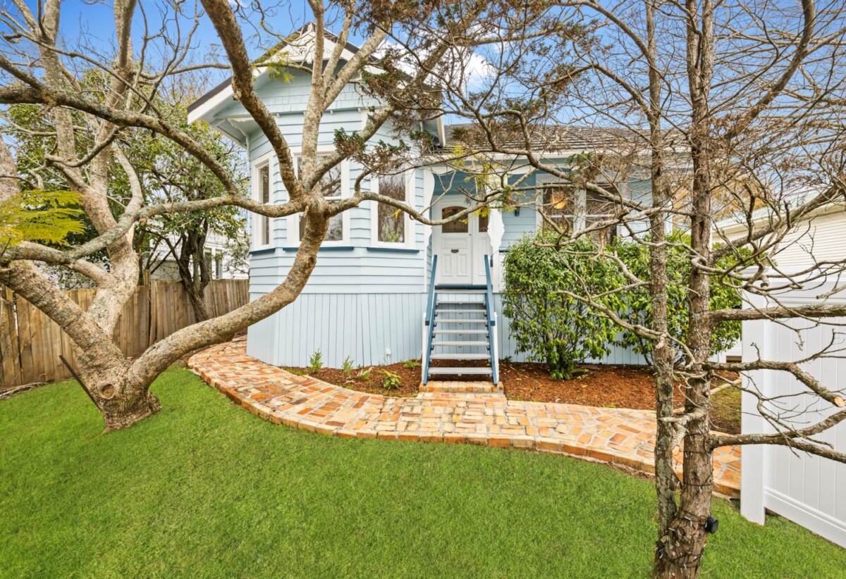 Modern Living, Classic Style, 21 Cardigan Street, Morningside, Auckland