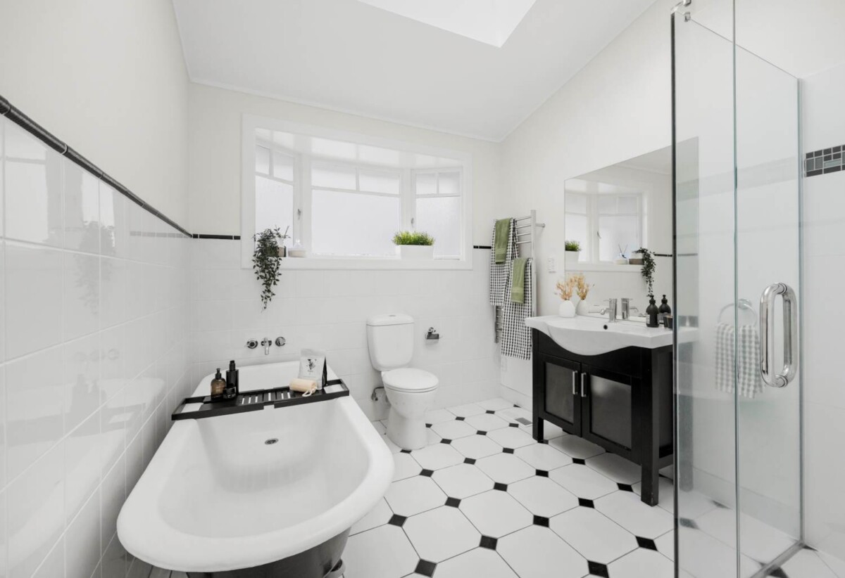 Modern Living, Classic Style, 21 Cardigan Street, Morningside, Auckland