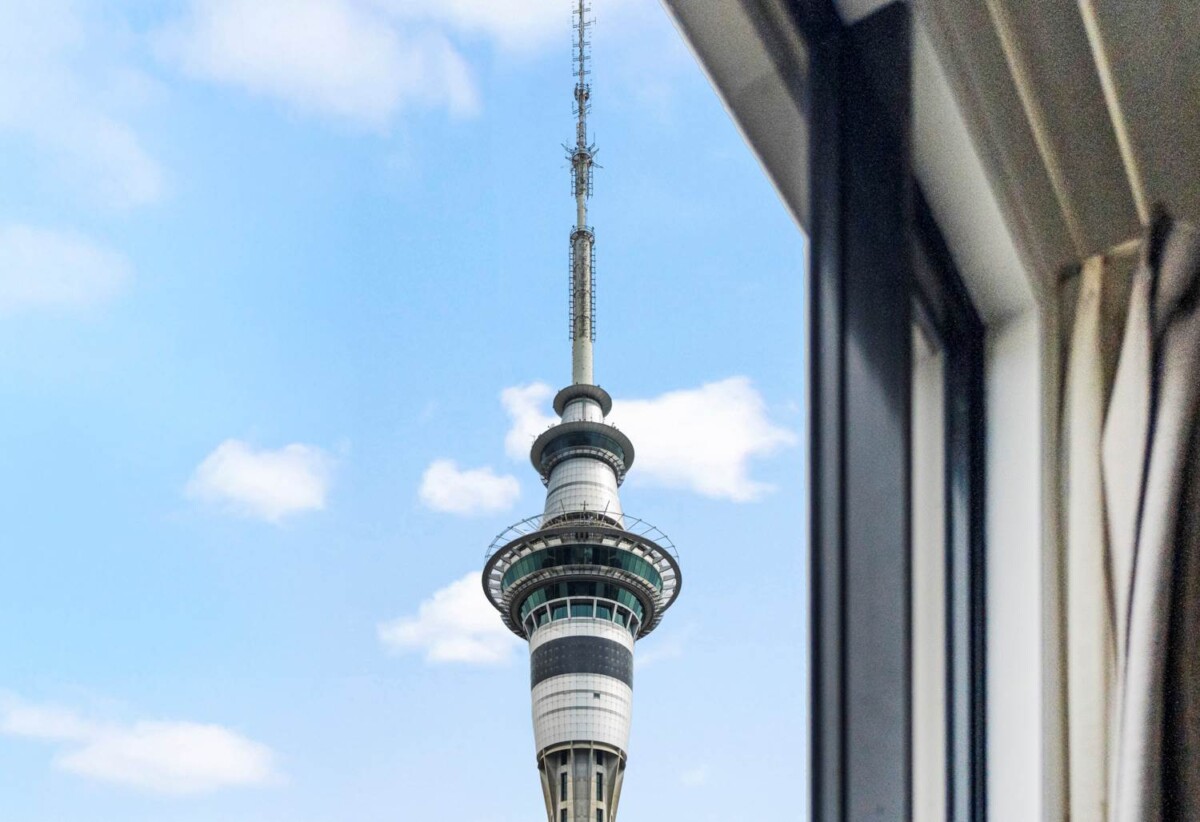 Approximately 60sqm, Freehold 1 bedroom apartment, 1812/171 Queen Street, City Centre, Auckland