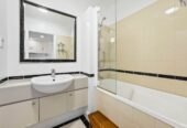 Approximately 60sqm, Freehold 1 bedroom apartment, 1812/171 Queen Street, City Centre, Auckland