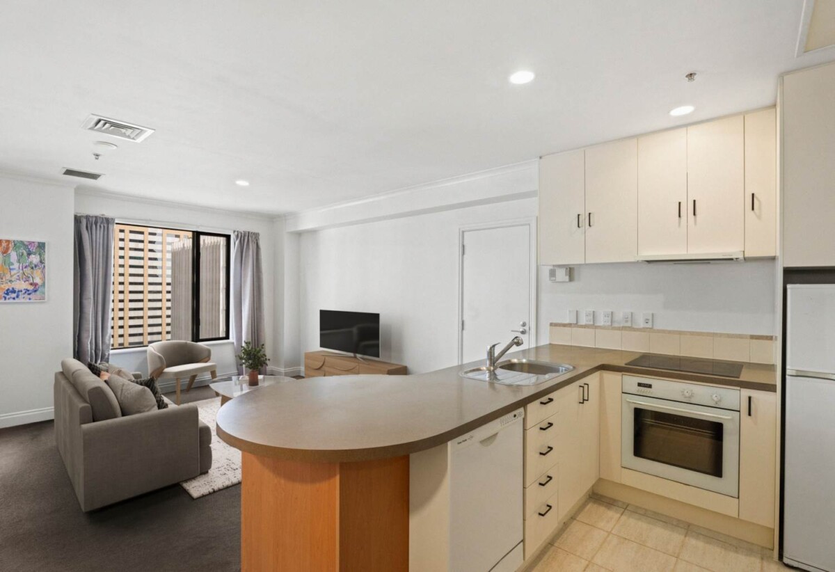 Approximately 60sqm, Freehold 1 bedroom apartment, 1812/171 Queen Street, City Centre, Auckland
