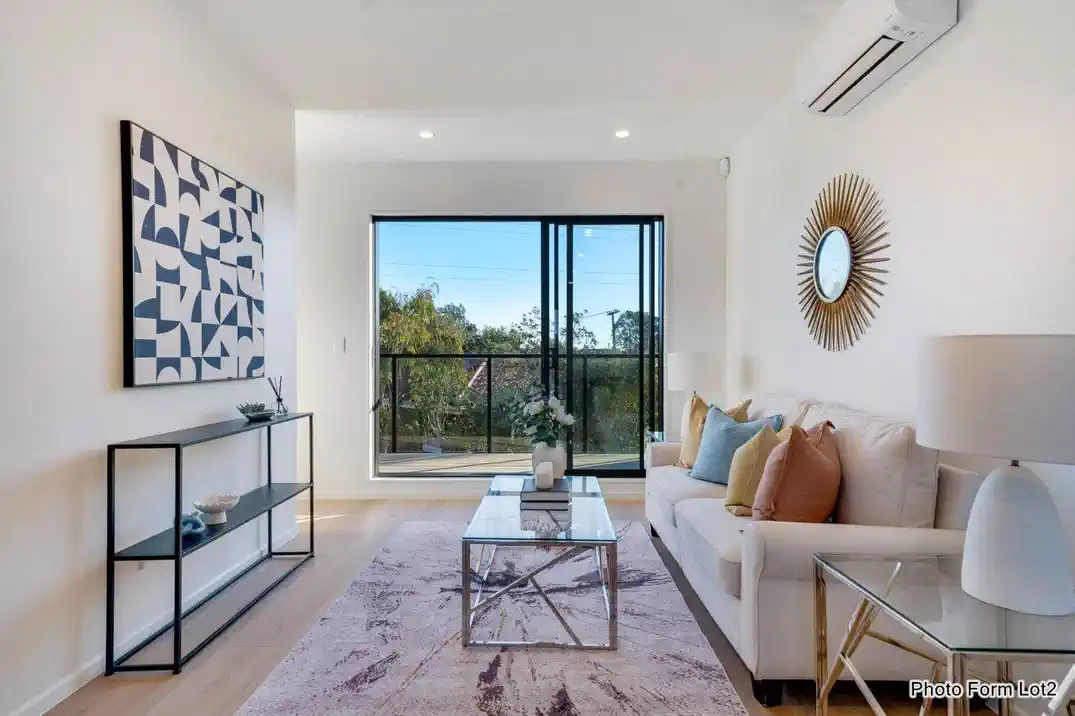 Reserve Views, Brandnew 3 beds home, handy location, 1/32 Tiraumea Drive, Pakuranga, Auckland
