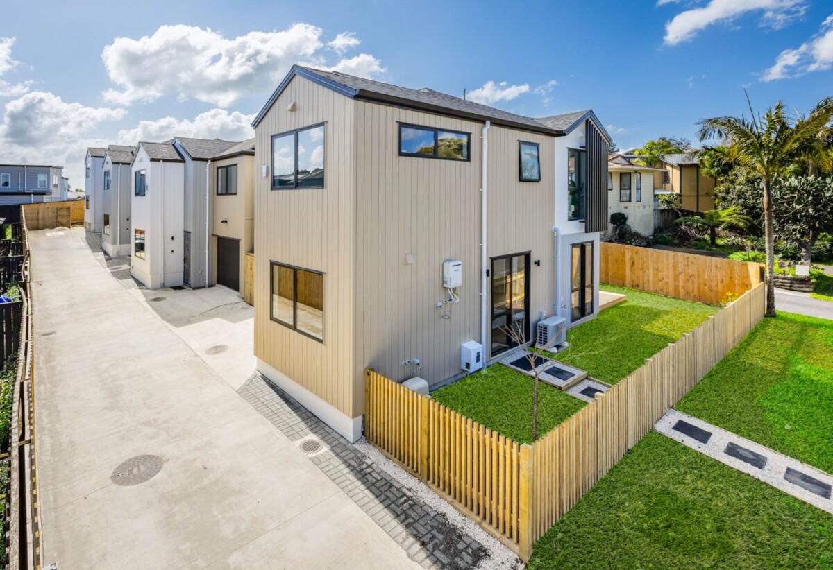 Zoned for Macleans Primary School, Howick Intermediate, Pakuranga College, 7A Marendellas Drive, Bucklands Beach, Auckland