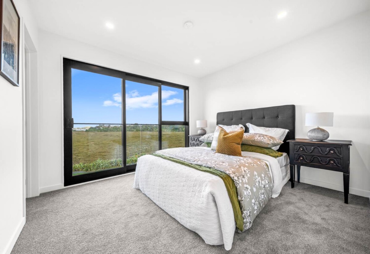 Breathtaking wetland outlooks, and distant sea views, 33B St Peters Street, Northcote, Auckland