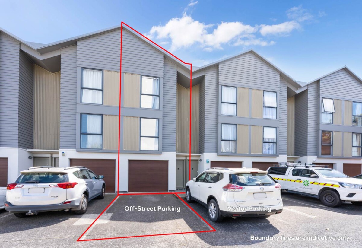 Affordable 3-bedroom home, ready to move in, minutes from Panmure Basin, Sylvia Park Shopping Centre, 61/51 Ireland Road, Mt Wellington, Auckland