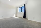 Affordable 3-bedroom home, ready to move in, minutes from Panmure Basin, Sylvia Park Shopping Centre, 61/51 Ireland Road, Mt Wellington, Auckland
