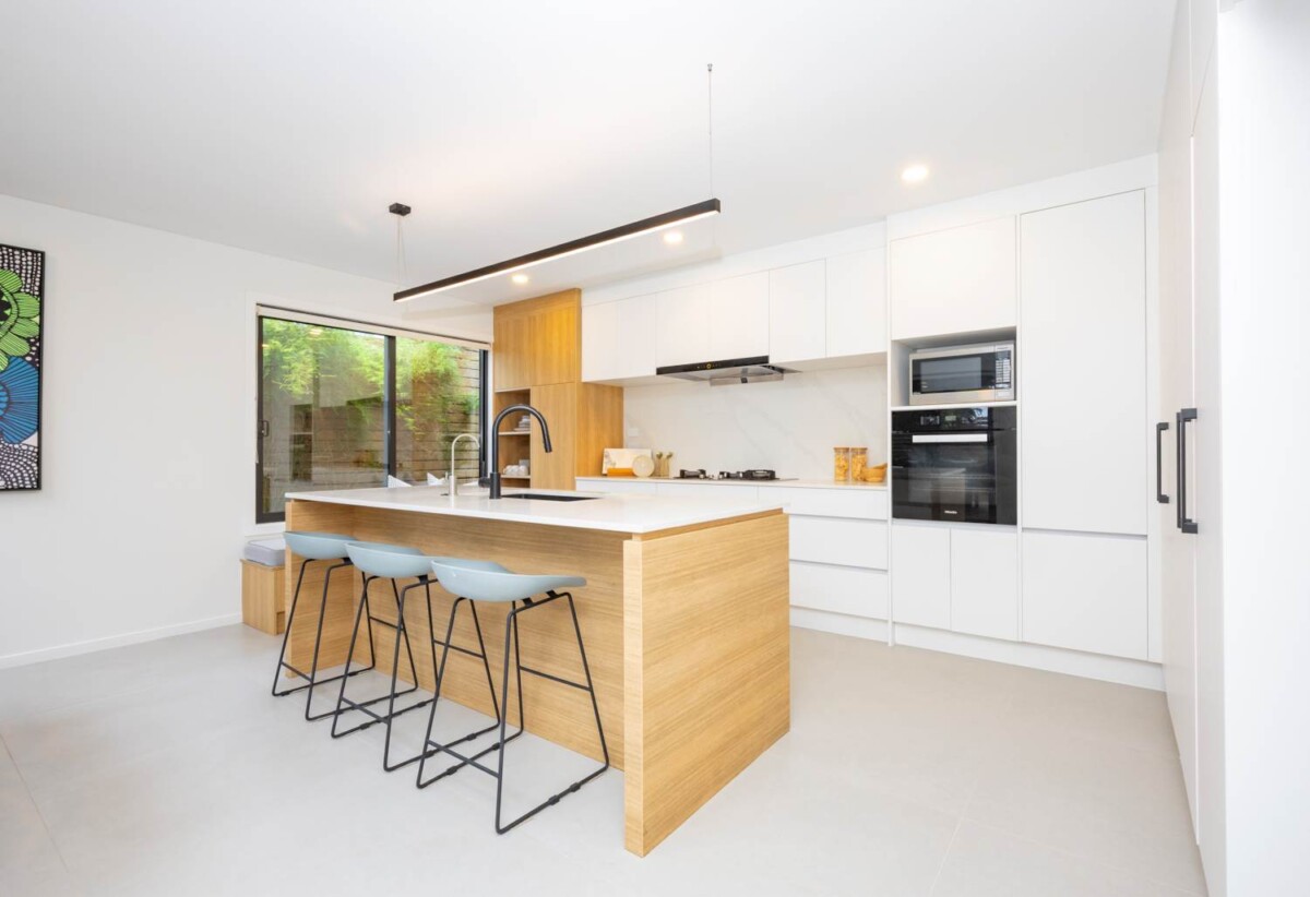 5 beds 3 baths home, close to schools, Eastridge Shopping Centre, Orakei Bay Village, coastal walkways, beaches, 44A Ngaio Street, Orakei, Auckland