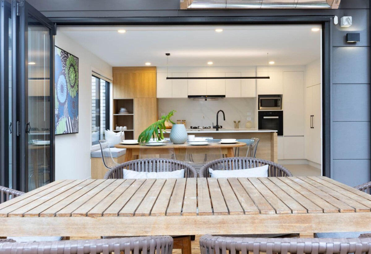 5 beds 3 baths home, close to schools, Eastridge Shopping Centre, Orakei Bay Village, coastal walkways, beaches, 44A Ngaio Street, Orakei, Auckland