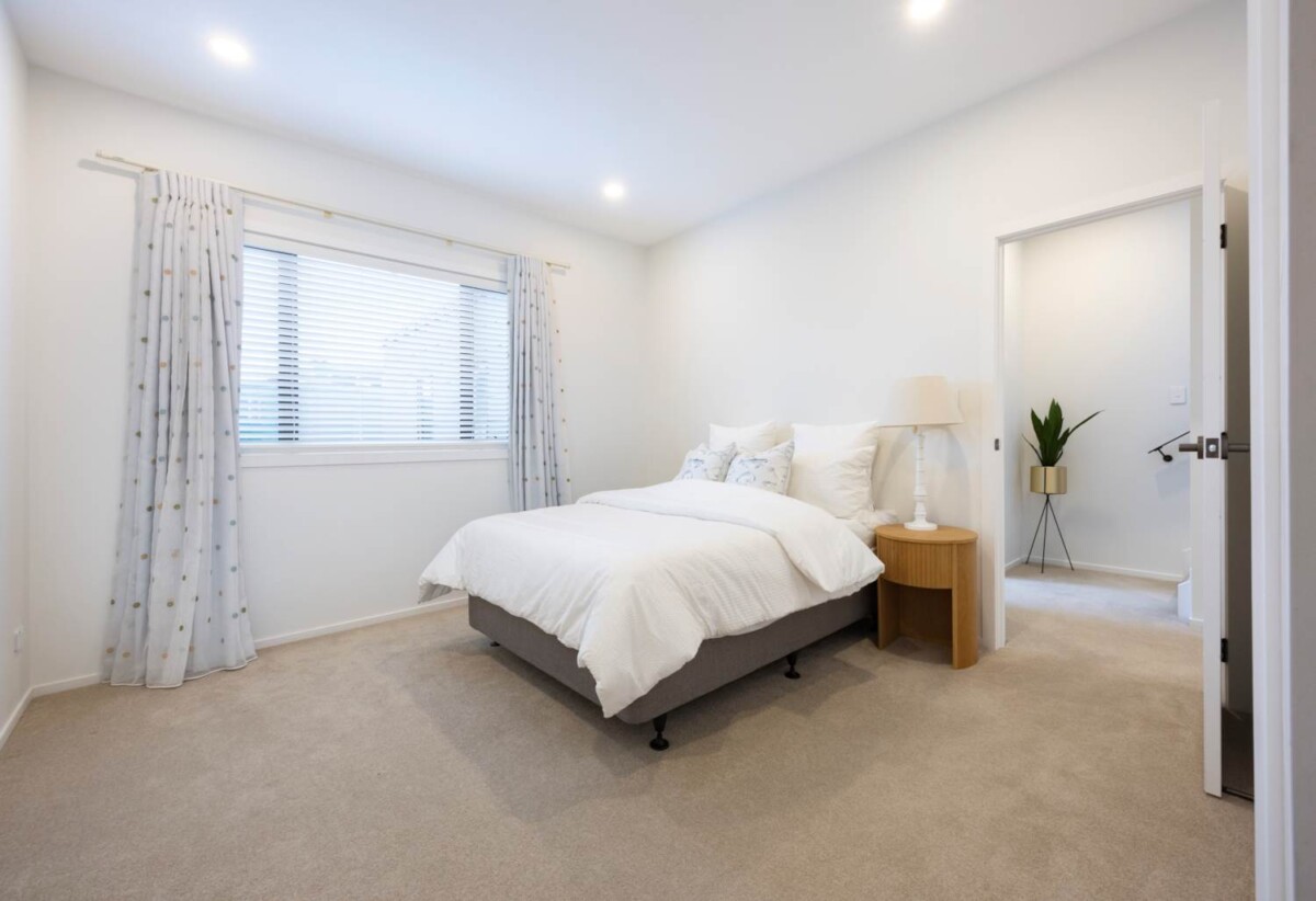5 beds 3 baths home, close to schools, Eastridge Shopping Centre, Orakei Bay Village, coastal walkways, beaches, 44A Ngaio Street, Orakei, Auckland