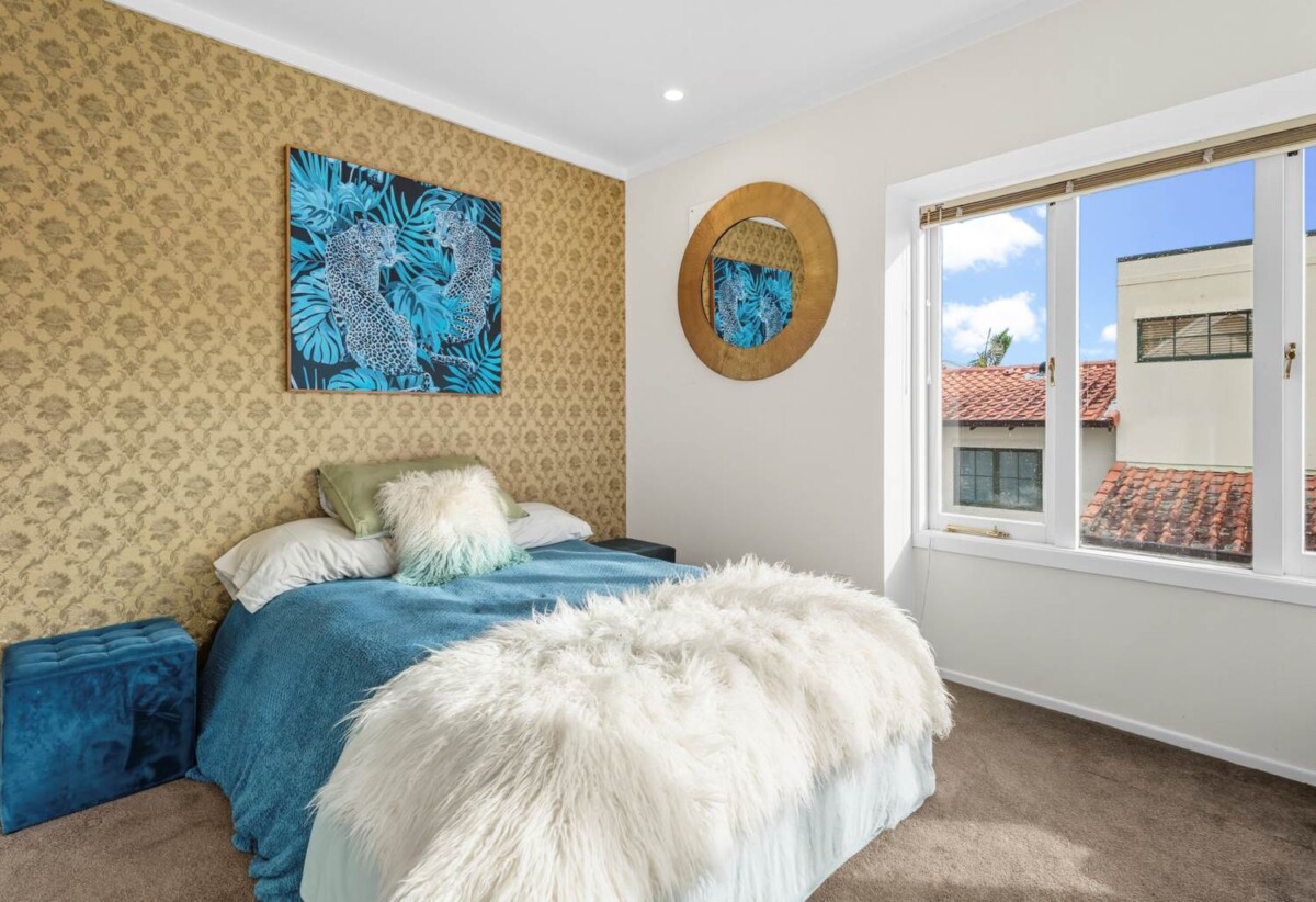 Vendor has bought, Must sell and settle FAST, 3 beds house, location, lifestyle and potential to develop, 66 St Michaels Avenue, Pt Chevalier, Auckland