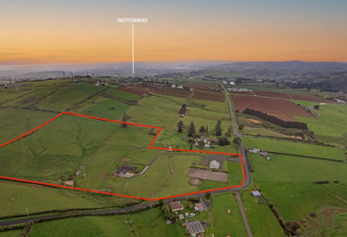 Vendor Heading Overseas – This Property Must Be Sold, 5 beds house on 8.2080ha land, 72 Lowry Road, Bombay, Auckland