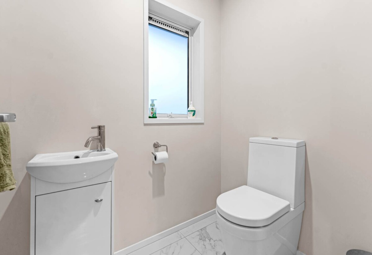 Vendor Heading Overseas – This Property Must Be Sold, 5 beds house on 8.2080ha land, 72 Lowry Road, Bombay, Auckland
