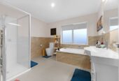 Vendor Heading Overseas – This Property Must Be Sold, 5 beds house on 8.2080ha land, 72 Lowry Road, Bombay, Auckland
