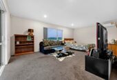 Vendor Heading Overseas – This Property Must Be Sold, 5 beds house on 8.2080ha land, 72 Lowry Road, Bombay, Auckland