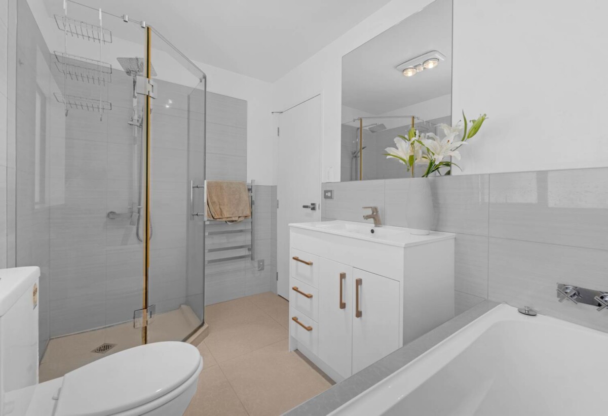 Freehold & Freestanding, Ormiston College at Your Doorstep, 11 Collier Drive, Flat Bush, Auckland