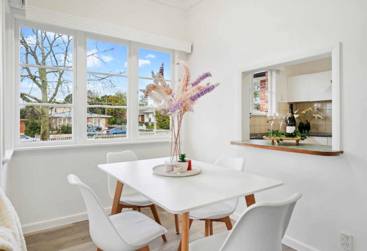 Renovated, The vendors are now in Australia and keen to release their New Zealand investment, 355 Blockhouse Bay Road, Blockhouse Bay, Auckland