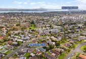 RENOVATED. PRIVATE. LARGE BACKYARD, 2/48 Archmillen Avenue, Pakuranga Heights, Auckland