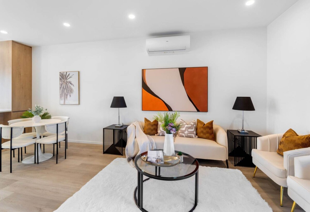 Move-in ready, Brandnew freehold 3 beds home, 2/11 Farringdon Street, Glen Innes, Auckland