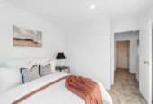 Move-in ready, Brandnew freehold 3 beds home, 2/11 Farringdon Street, Glen Innes, Auckland