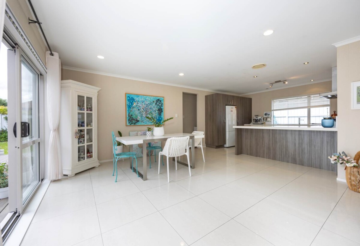 Just minutes to Botany Junction, Botany South, and Botany Town Centre, 9 Brookview Drive, Flat Bush, Auckland