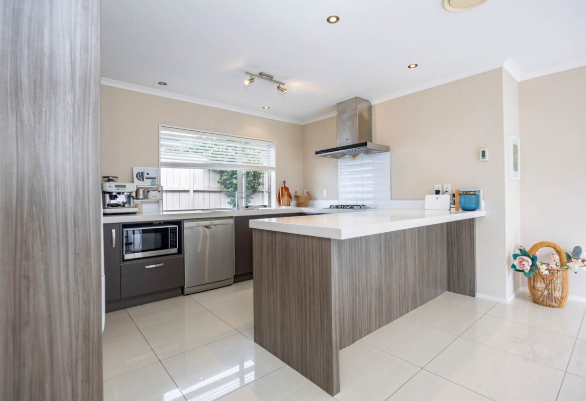 Just minutes to Botany Junction, Botany South, and Botany Town Centre, 9 Brookview Drive, Flat Bush, Auckland