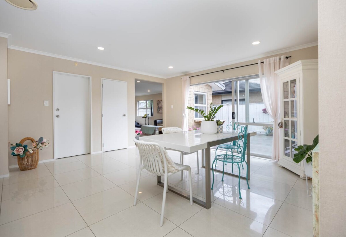 Just minutes to Botany Junction, Botany South, and Botany Town Centre, 9 Brookview Drive, Flat Bush, Auckland